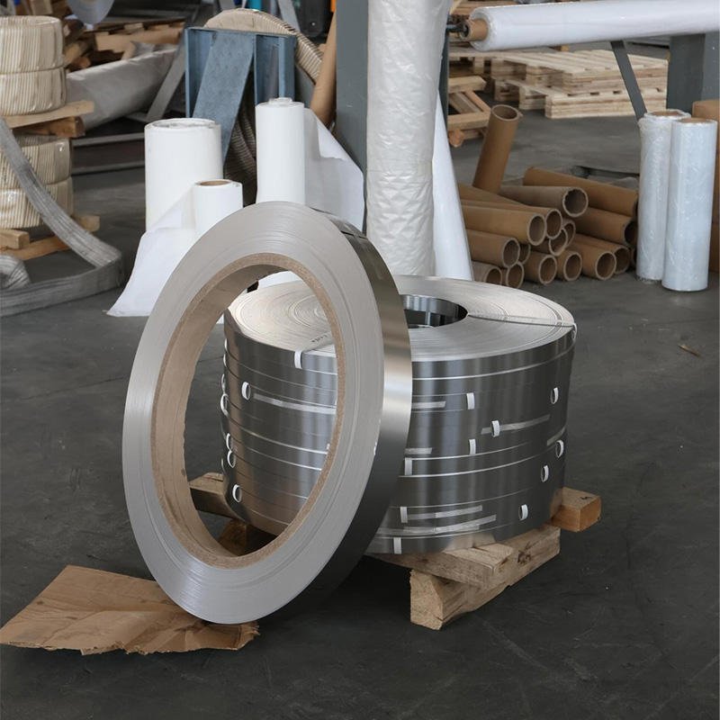 301 स्टेनलेस स्टील बैंड का उपयोग ड्राई बैग फेरूल्स के उत्पादन में क्यों किया जा सकता है?